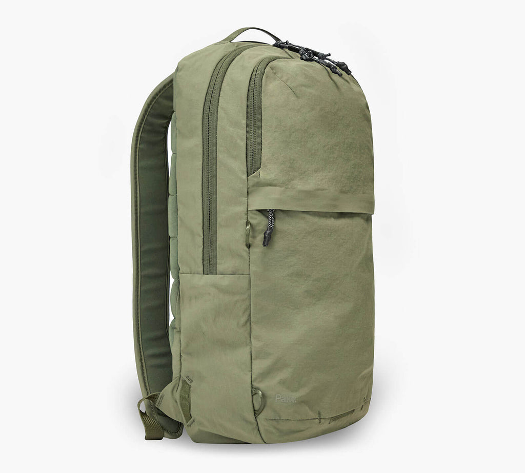 Apricot studios CASTANETS BACKPACKオリーブ Stash Packable Backpack 16L