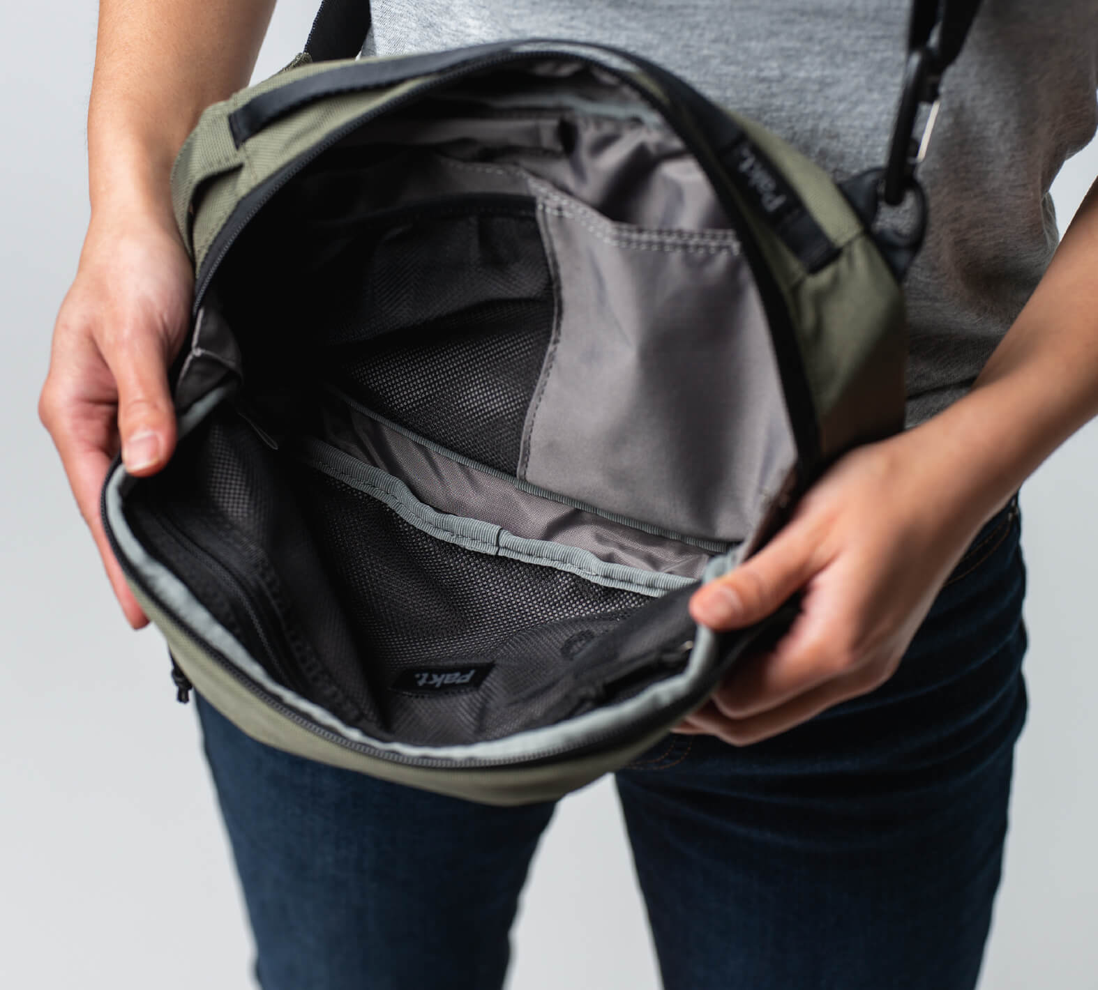 Pakt anywhere 5l sling Clearance